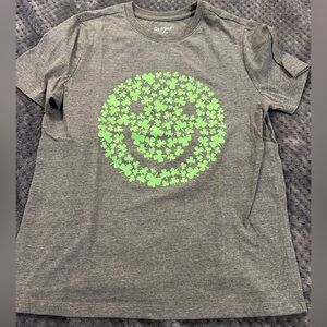 PC St Patrick’s Day Cat & Jack Heather Gray Tee with Green Clover Smile SzL10/12